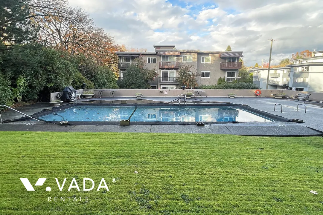 Georgian House in Kerrisdale - 1 Bedroom Apartment For Rent in Vancouver at 302 - 5450 Vine Street, Vancouver, BC