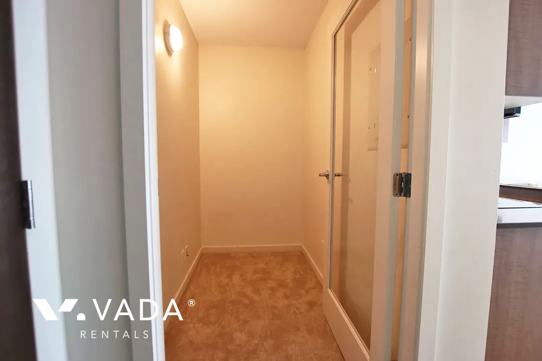 The Hudson in Downtown - 1 Bedroom Apartment For Rent in Vancouver at 1003 - 610 Granville Street, Vancouver, BC