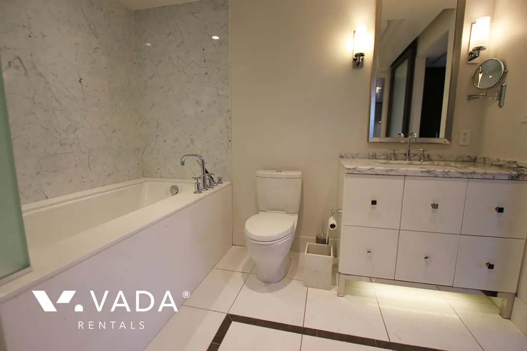Private Residences at Hotel Georgia in Downtown - 1 Bedroom Apartment For Rent in Vancouver at 2003 - 667 Howe Street, Vancouver, BC, V6C 0B5