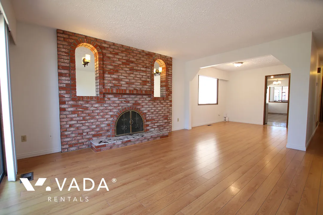 Kensington - 3 Bedroom House (Upper Level) For Rent in Vancouver at 4380 Victoria Drive, Vancouver, BC