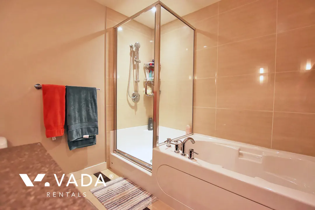 Icon in Yaletown - 3 Bedroom Apartment For Rent in Vancouver at 2103 - 638 Beach Crescent, Vancouver, BC, V6Z 3H4