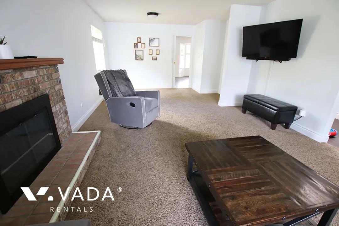 Langley City - 3 Bedroom House For Rent in Langley at 19980 48a Avenue, Langley, BC