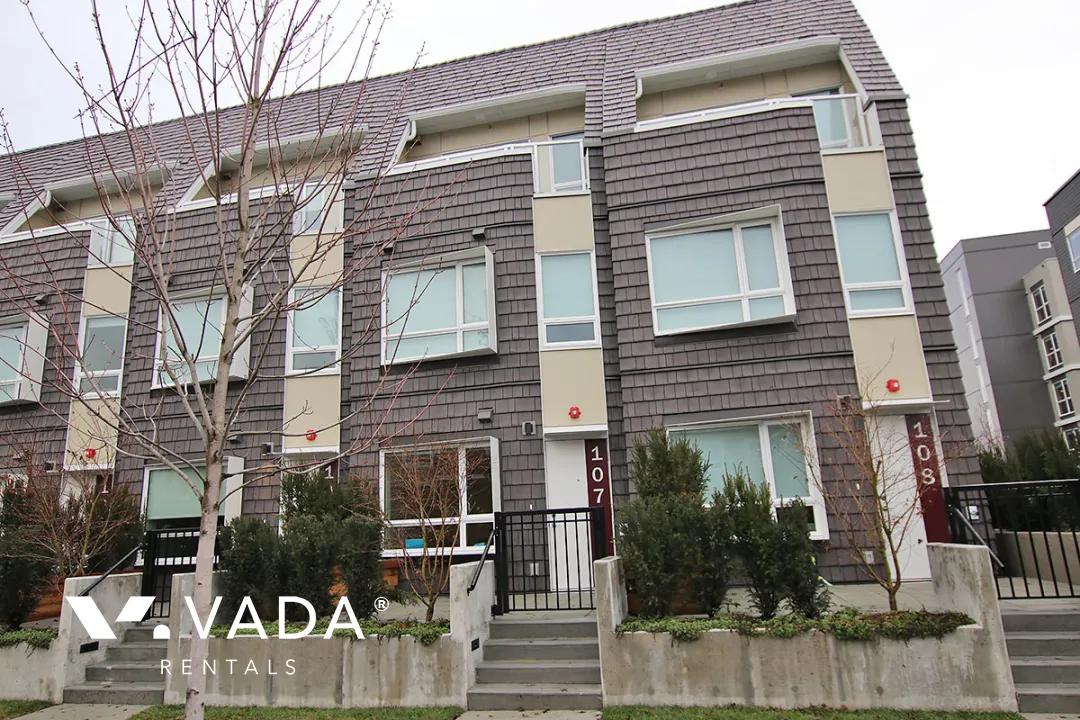 ERA in Downtown Maple Ridge - 3 Bedroom Townhouse For Rent in Maple Ridge at 107 - 12040 Plaza Street, Maple Ridge, BC