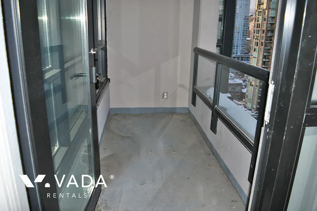 Yaletown Park in Yaletown - 1 Bedroom Apartment For Rent in Vancouver at 2610 - 909 Mainland Street, Vancouver, BC, V6B 1S3