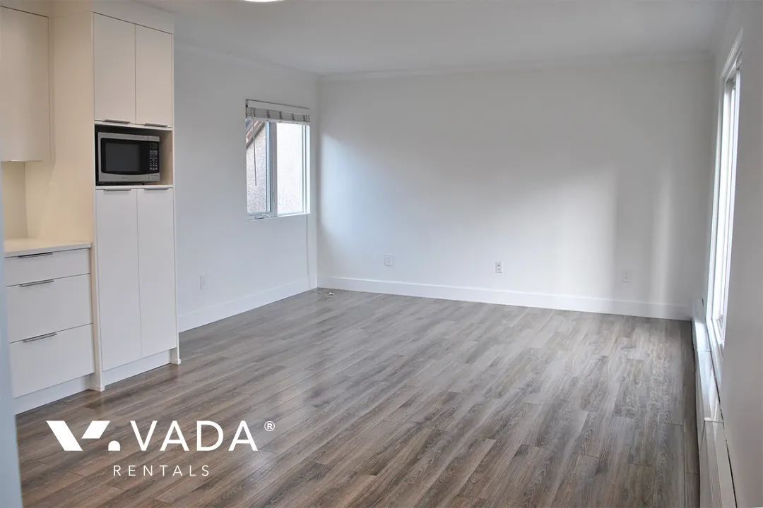 Laurel Court in Fairview - 2 Bedroom Townhouse For Rent in Vancouver at 66 - 870 West 7th Avenue, Vancouver, BC