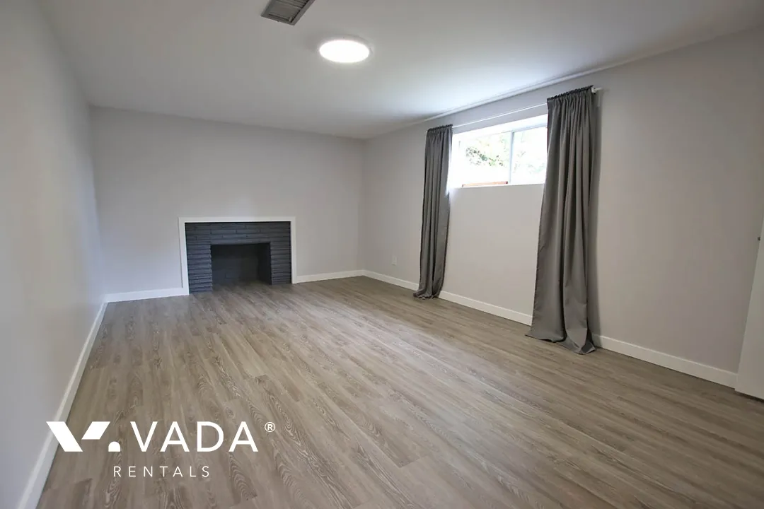South Main - 3 Bedroom House For Rent in Vancouver at 438 East 20th Street, Vancouver, BC