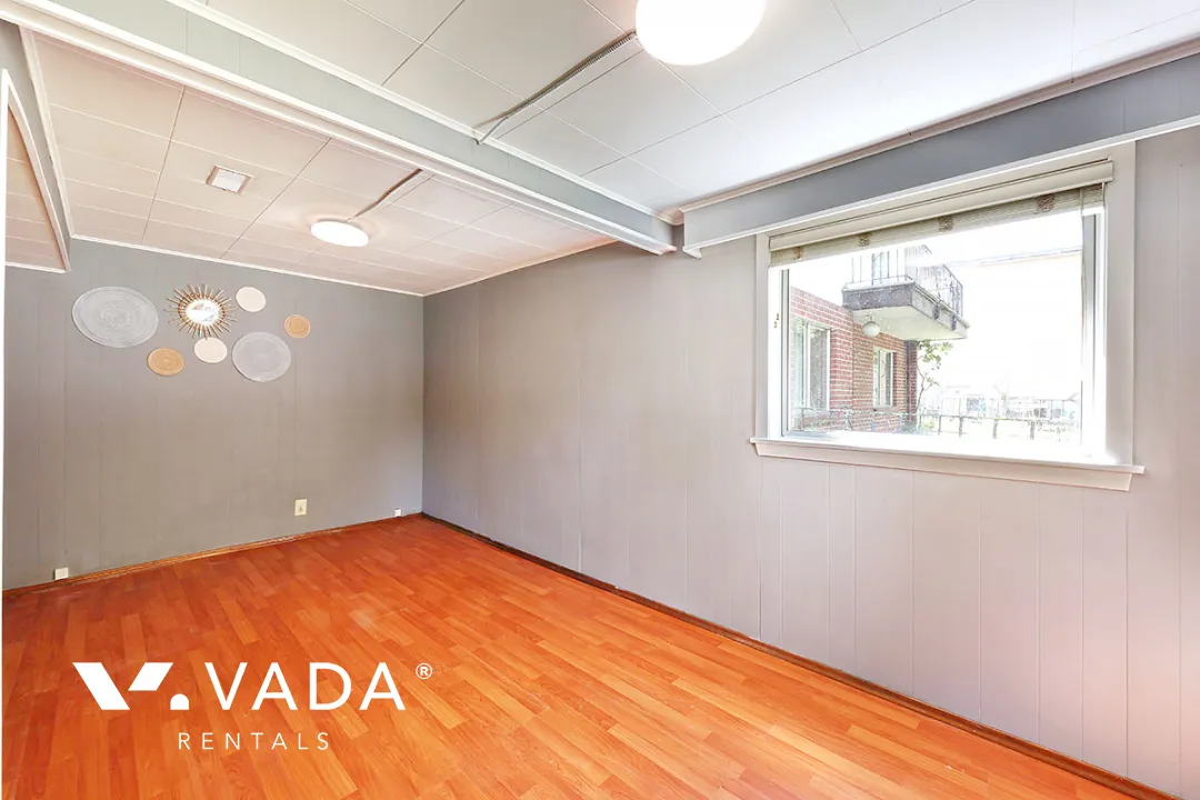 Grandview Woodland - 1 Bedroom Basement For Rent in Vancouver at 1336D East 11th Avenue, Vancouver, BC