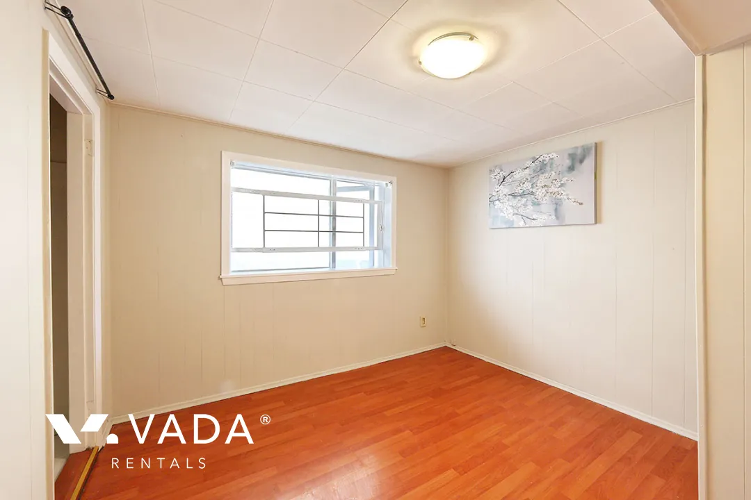 Grandview Woodland - 1 Bedroom Basement For Rent in Vancouver at 1336D East 11th Avenue, Vancouver, BC