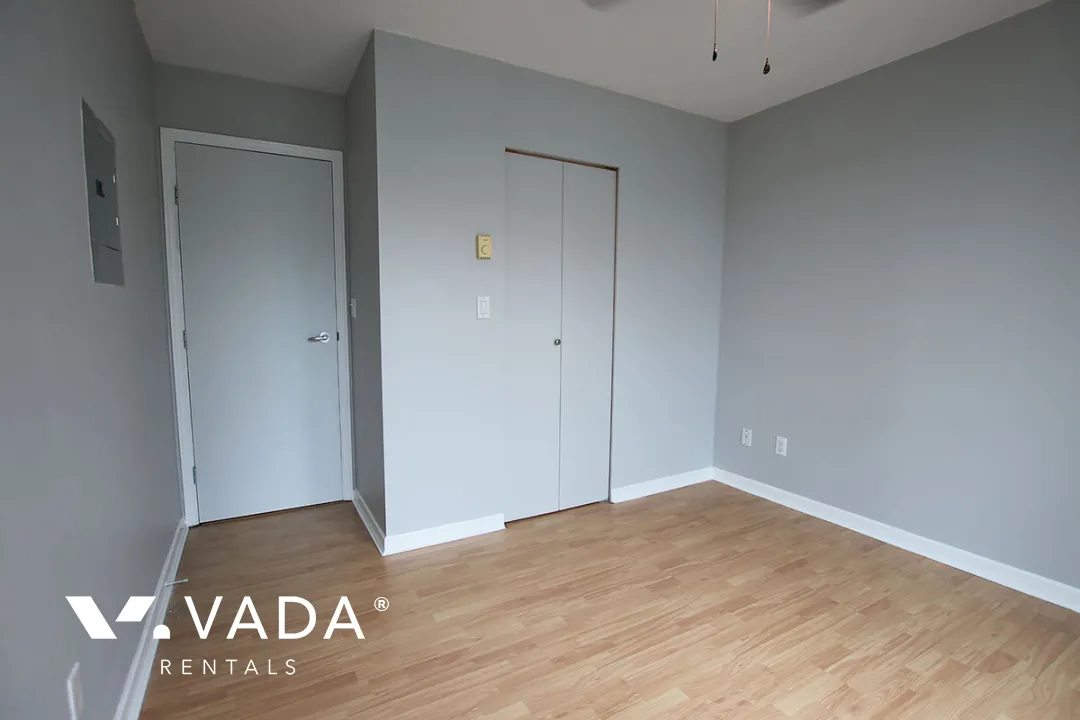 Savoy in Yaletown - 1 Bedroom Apartment For Rent in Vancouver at 1003 - 928 Richards Street, Vancouver, BC, V6B 6P6