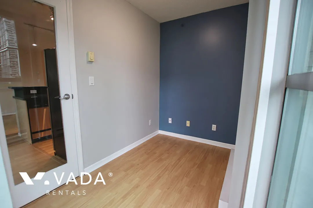 Savoy in Yaletown - 1 Bedroom Apartment For Rent in Vancouver at 1003 - 928 Richards Street, Vancouver, BC, V6B 6P6