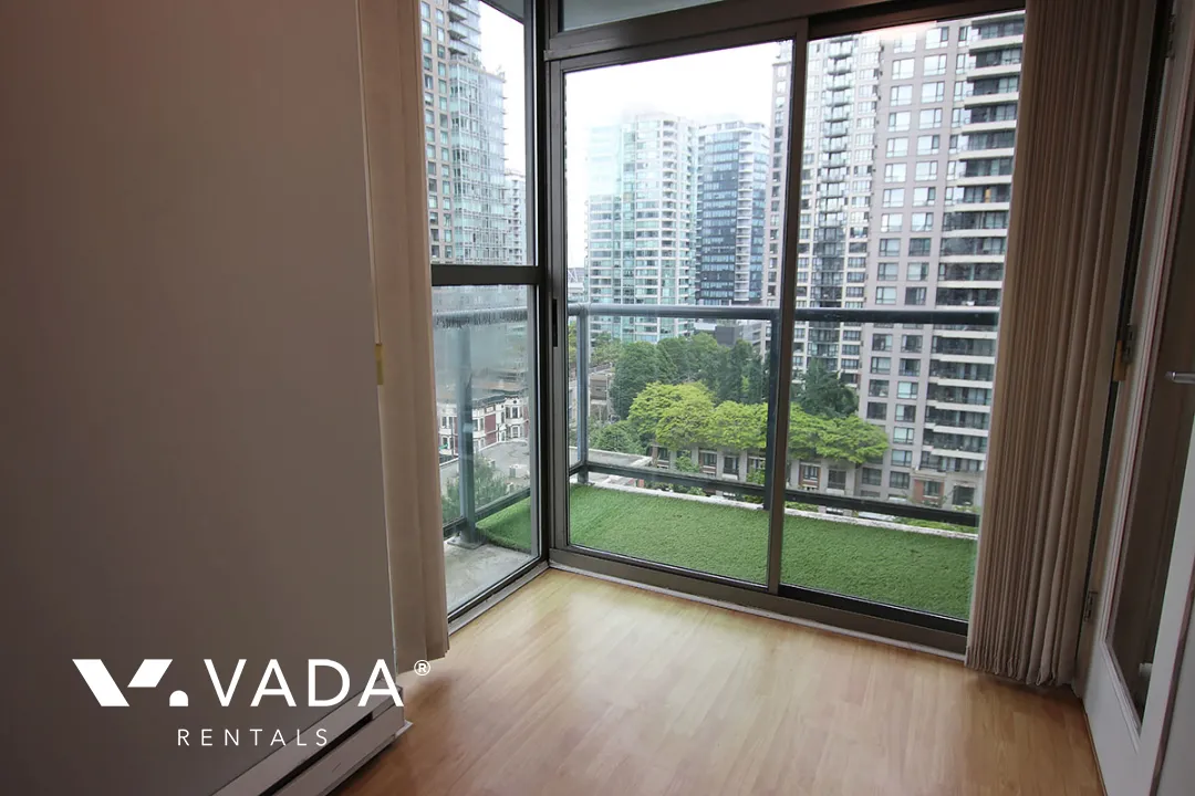 Savoy in Yaletown - 1 Bedroom Apartment For Rent in Vancouver at 1003 - 928 Richards Street, Vancouver, BC, V6B 6P6