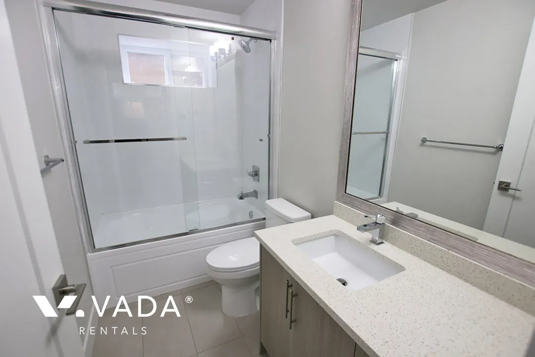 Grandview Heights - 2 Bedroom Basement For Rent in Surrey at 16528B 21 Avenue, Surrey, BC