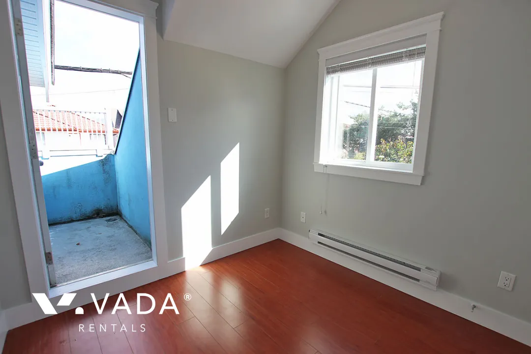 Renfrew Collingwood - 2 Bedroom Laneway House For Rent in Vancouver at 2949A East 4th Avenue, Vancouver, BC