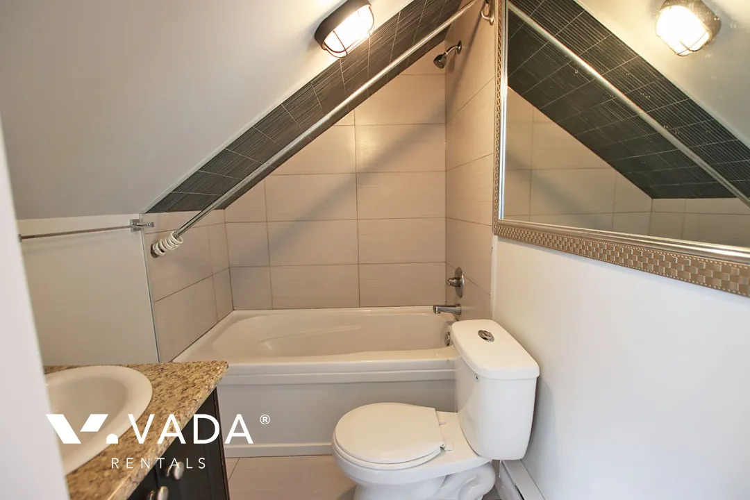 Renfrew Collingwood - 2 Bedroom Laneway House For Rent in Vancouver at 2949A East 4th Avenue, Vancouver, BC