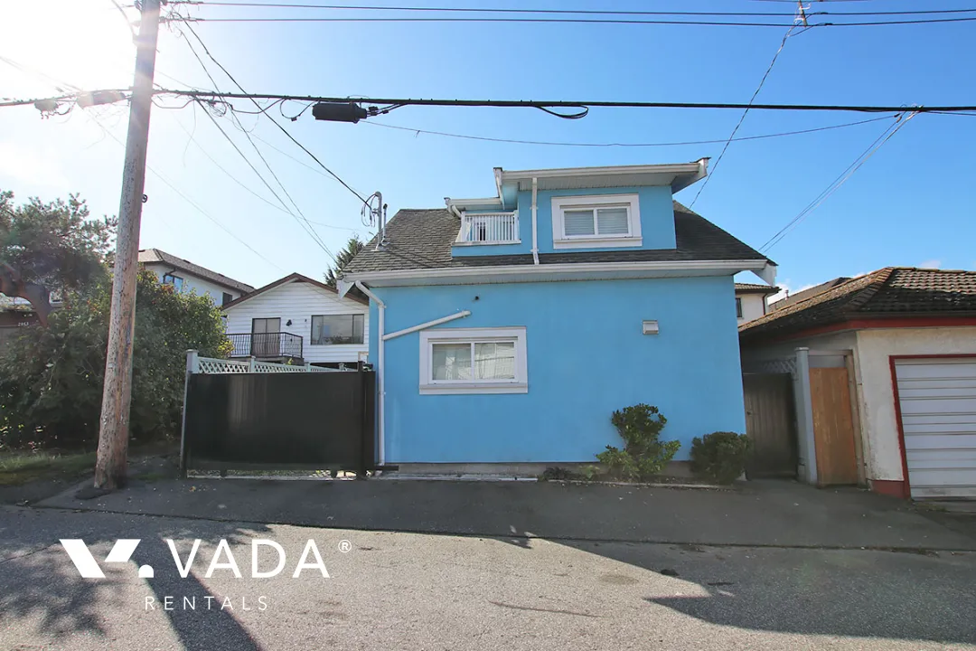 Renfrew Collingwood - 2 Bedroom Laneway House For Rent in Vancouver at 2949A East 4th Avenue, Vancouver, BC