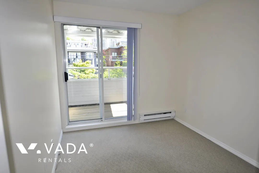 Lower Lonsdale - 3 Bedroom Fourplex For Rent in North Vancouver at 3 - 238 West 4th Street, North Vancouver, BC