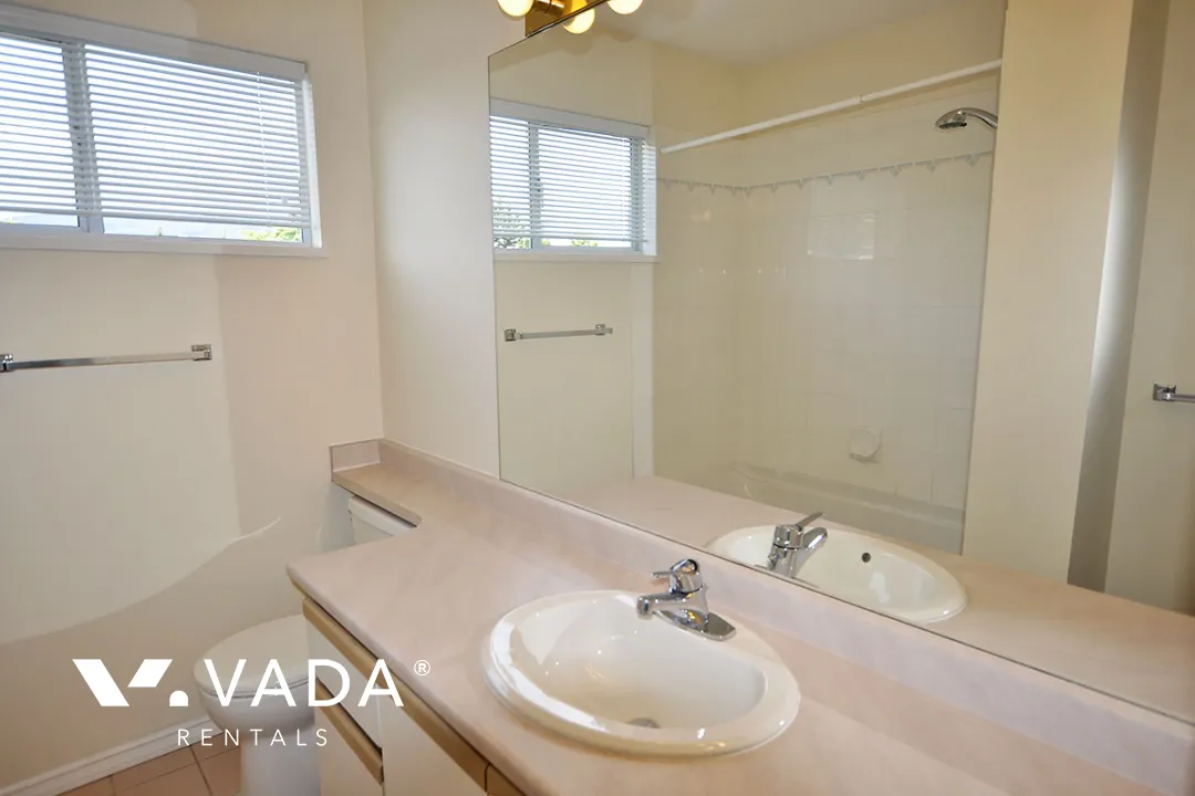Lower Lonsdale - 3 Bedroom Fourplex For Rent in North Vancouver at 3 - 238 West 4th Street, North Vancouver, BC