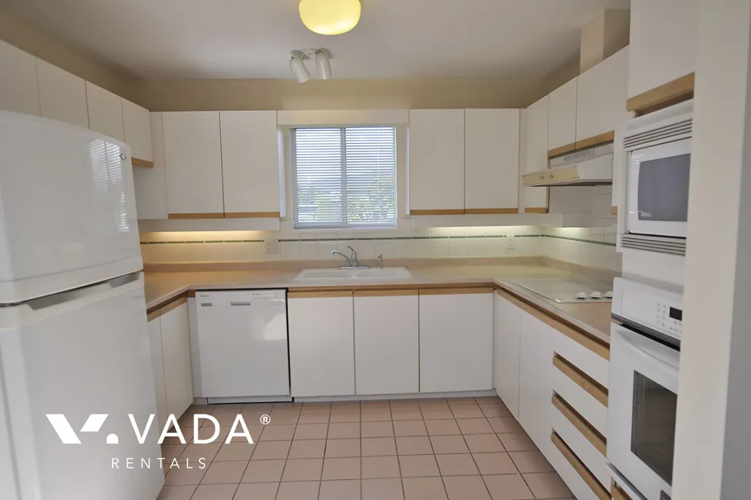 Lower Lonsdale - 3 Bedroom Fourplex For Rent in North Vancouver at 3 - 238 West 4th Street, North Vancouver, BC