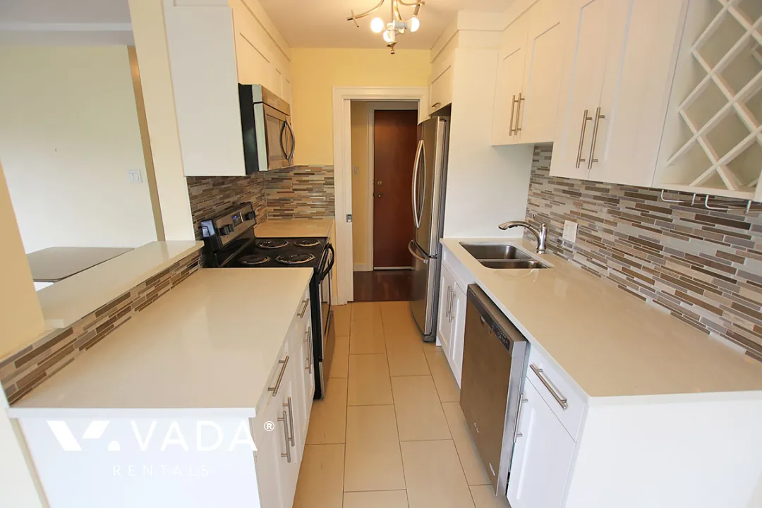 Aish Place in Kerrisdale - 1 Bedroom Apartment For Rent in Vancouver at 302 - 5926 Yew Street, Vancouver, BC