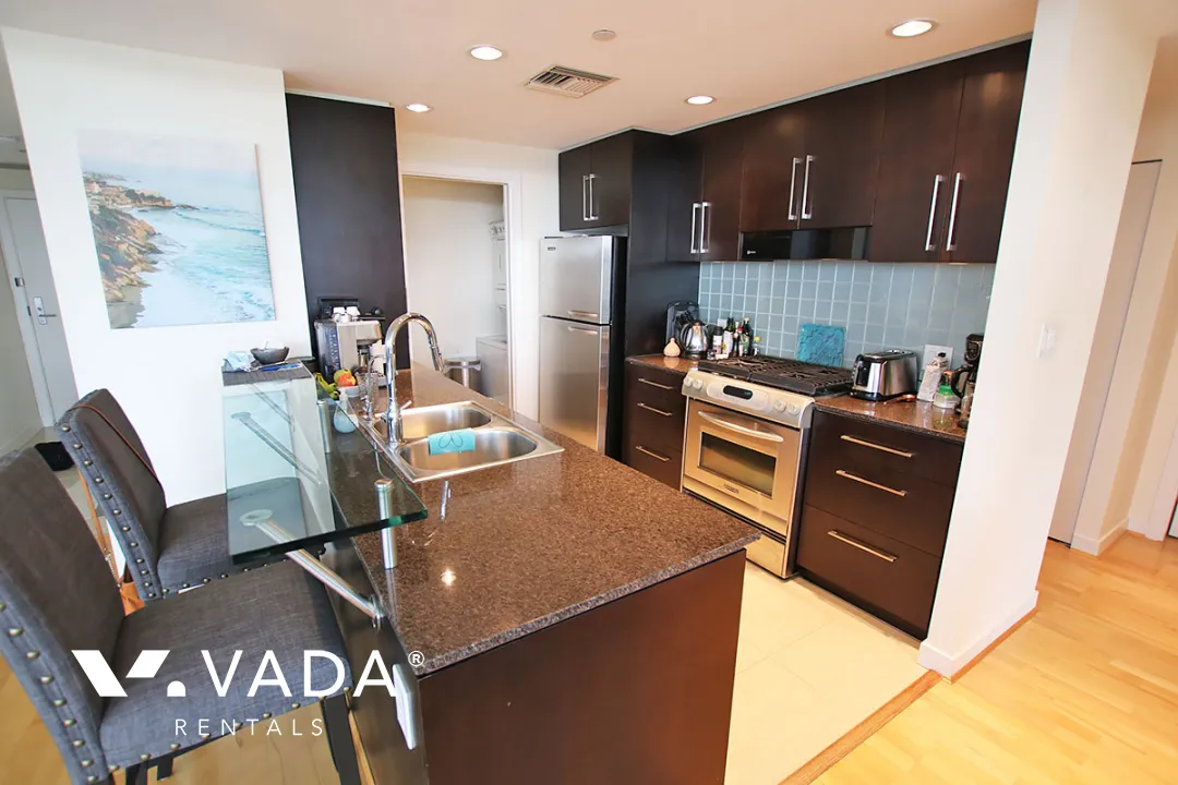 Icon in Yaletown - 2 Bedroom Apartment For Rent in Vancouver at 1201 - 638 Beach Crescent, Vancouver, BC, V6Z 3H4