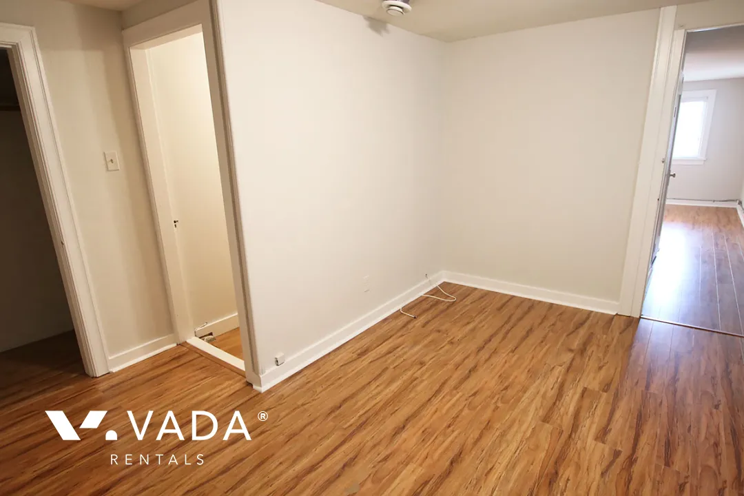 Willingdon Heights - 2 Bedroom House (Lower Level) For Rent in Burnaby at 3904B Pender Street, Burnaby, BC