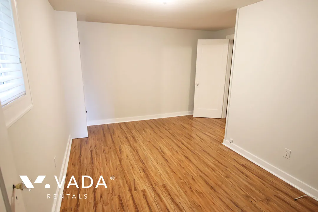 Willingdon Heights - 2 Bedroom House (Lower Level) For Rent in Burnaby at 3904B Pender Street, Burnaby, BC