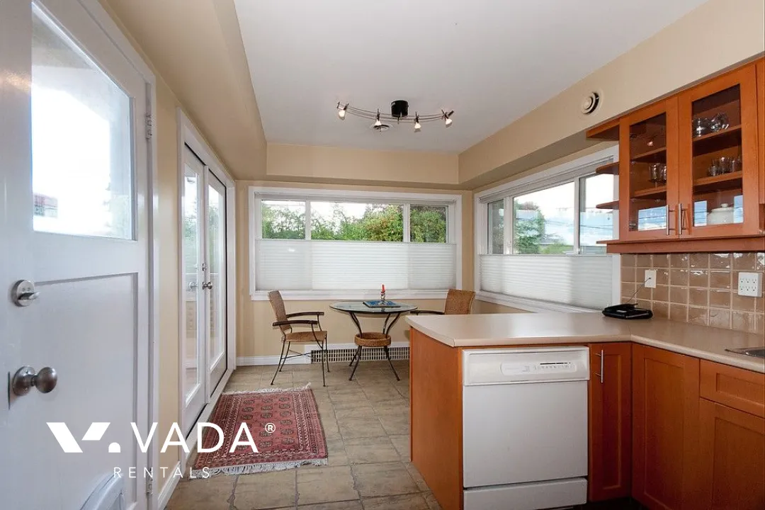 Arbutus - 3 Bedroom House (Upper Level) For Rent in Vancouver at 2433 West 19th Avenue, Vancouver, BC
