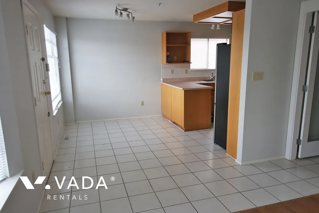 Hastings Sunrise - 6 Bedroom House For Rent in Vancouver at 770 Renfrew Street, Vancouver, BC