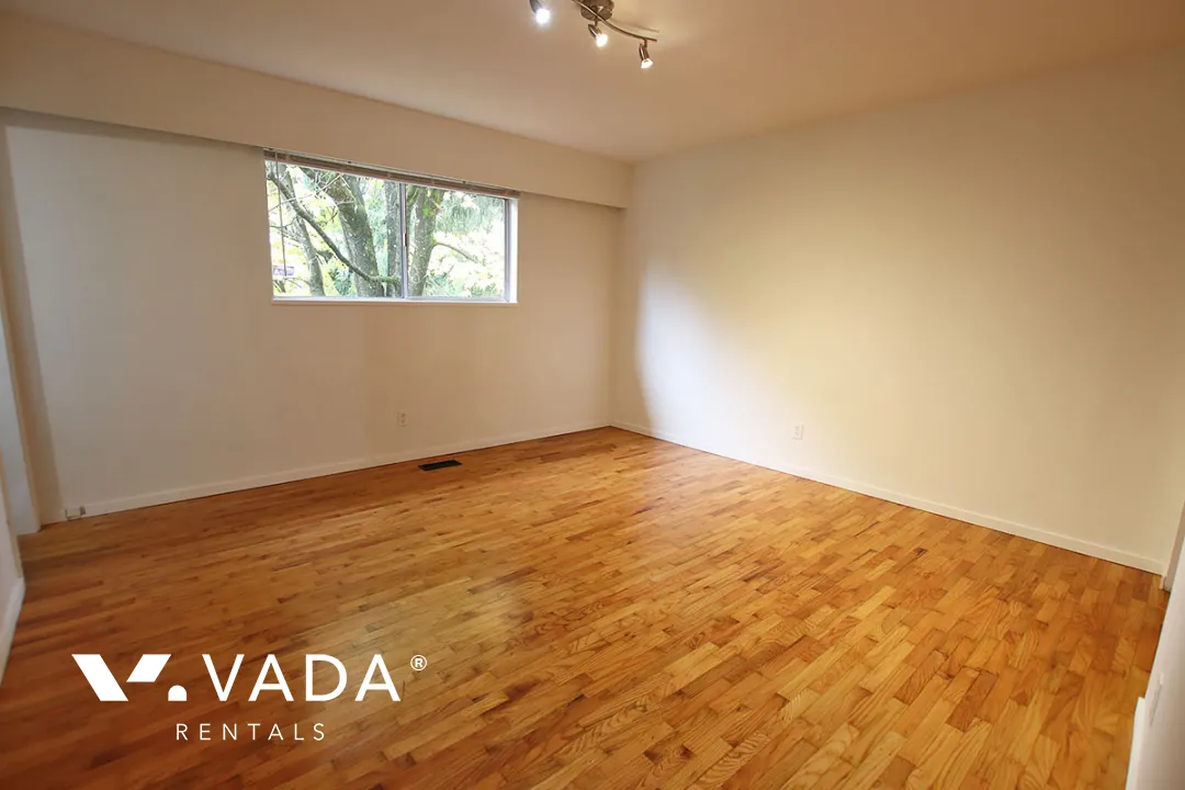 North Shore - 3 Bedroom House For Rent in Port Moody at 134 Buckingham Drive, Port Moody, BC