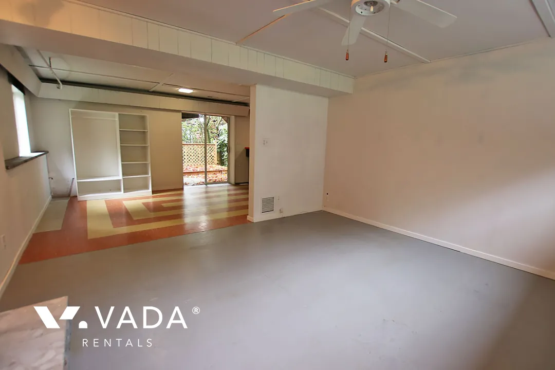 North Shore - 3 Bedroom House For Rent in Port Moody at 134 Buckingham Drive, Port Moody, BC