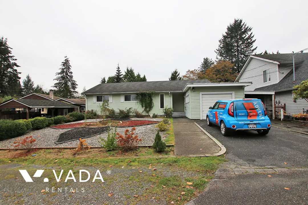 North Shore - 3 Bedroom House (Upper Level) For Rent in Port Moody at 104 Balmoral Drive, Port Moody, BC