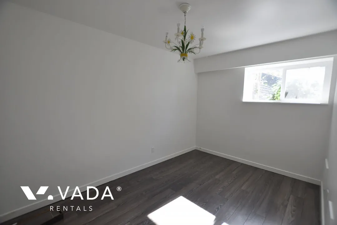 Delbrook - 4 Bedroom House For Rent in North Vancouver at 498 Montroyal Place, North Vancouver, BC