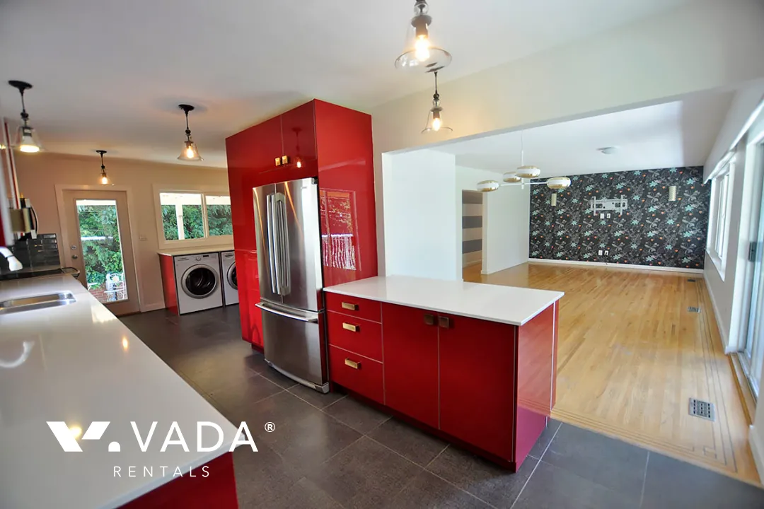 Delbrook - 4 Bedroom House For Rent in North Vancouver at 498 Montroyal Place, North Vancouver, BC