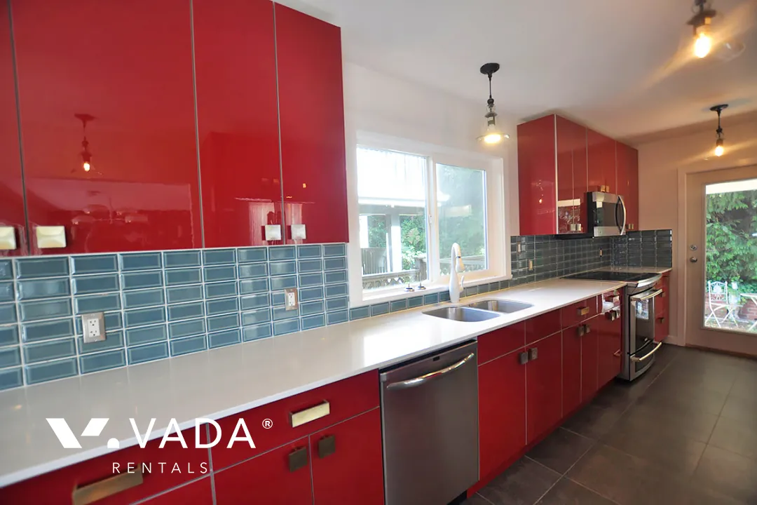 Delbrook - 4 Bedroom House For Rent in North Vancouver at 498 Montroyal Place, North Vancouver, BC