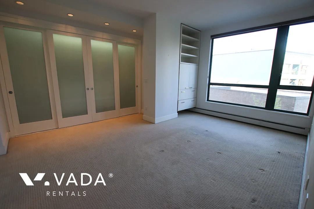 Parkview Tower in Yaletown - 2 Bedroom Apartment For Rent in Vancouver at 608 - 289 Drake Street, Vancouver, BC