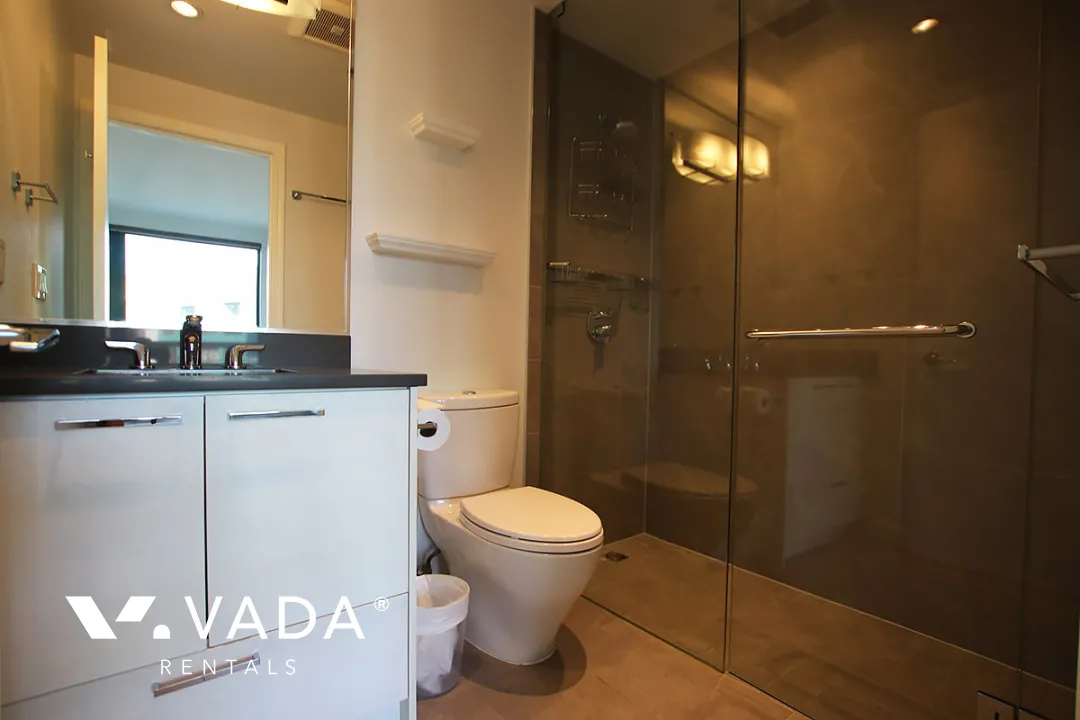 Parkview Tower in Yaletown - 2 Bedroom Apartment For Rent in Vancouver at 608 - 289 Drake Street, Vancouver, BC
