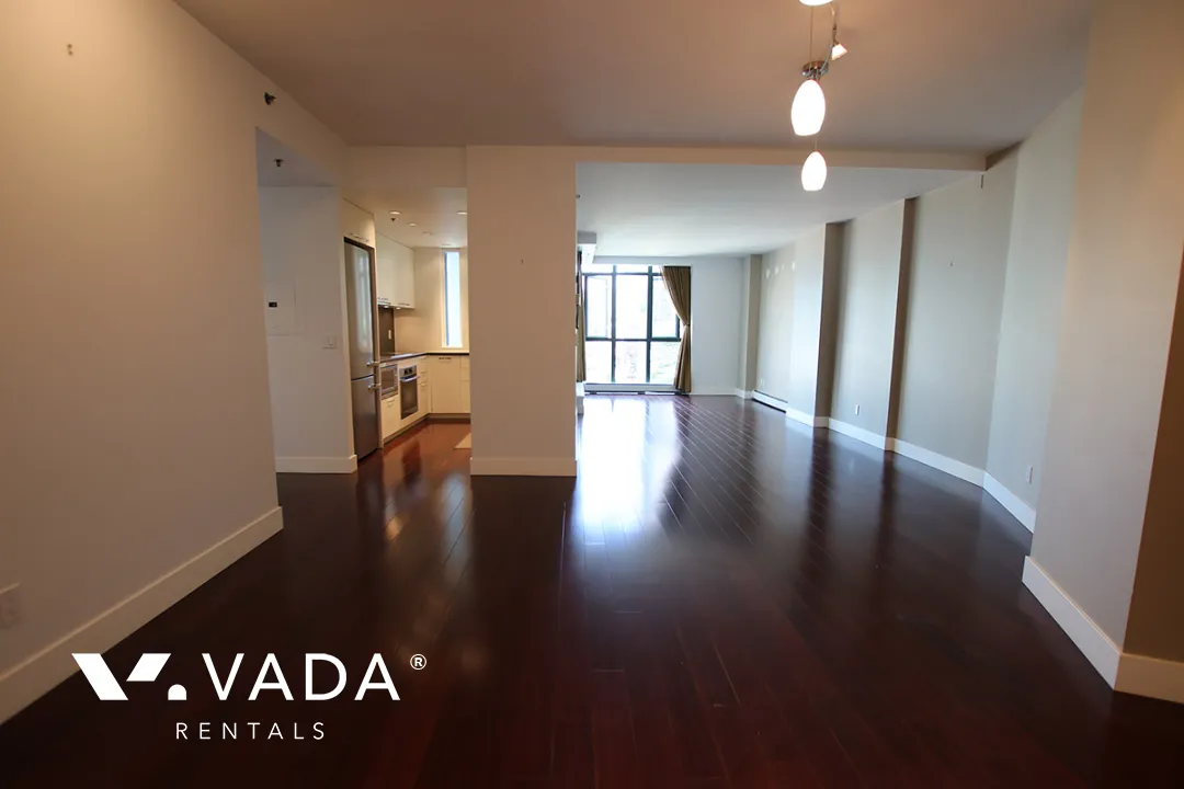 Parkview Tower in Yaletown - 2 Bedroom Apartment For Rent in Vancouver at 608 - 289 Drake Street, Vancouver, BC