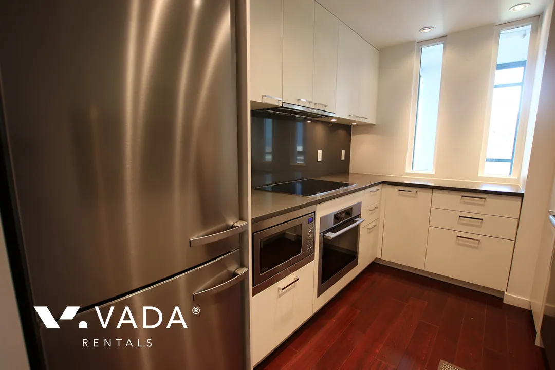 Parkview Tower in Yaletown - 2 Bedroom Apartment For Rent in Vancouver at 608 - 289 Drake Street, Vancouver, BC