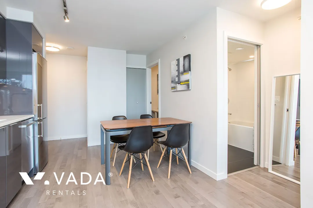 Cosmo in Downtown - 1 Bedroom Apartment For Rent in Vancouver at 2507 - 161 West Georgia Street, Vancouver, BC