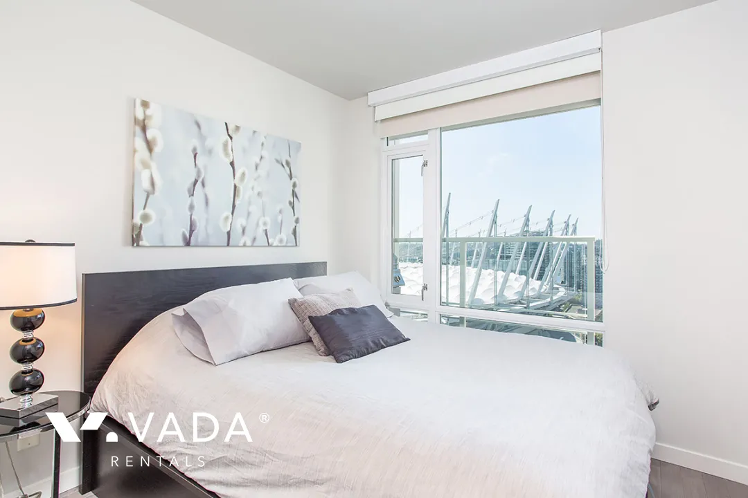 Cosmo in Downtown - 1 Bedroom Apartment For Rent in Vancouver at 2507 - 161 West Georgia Street, Vancouver, BC