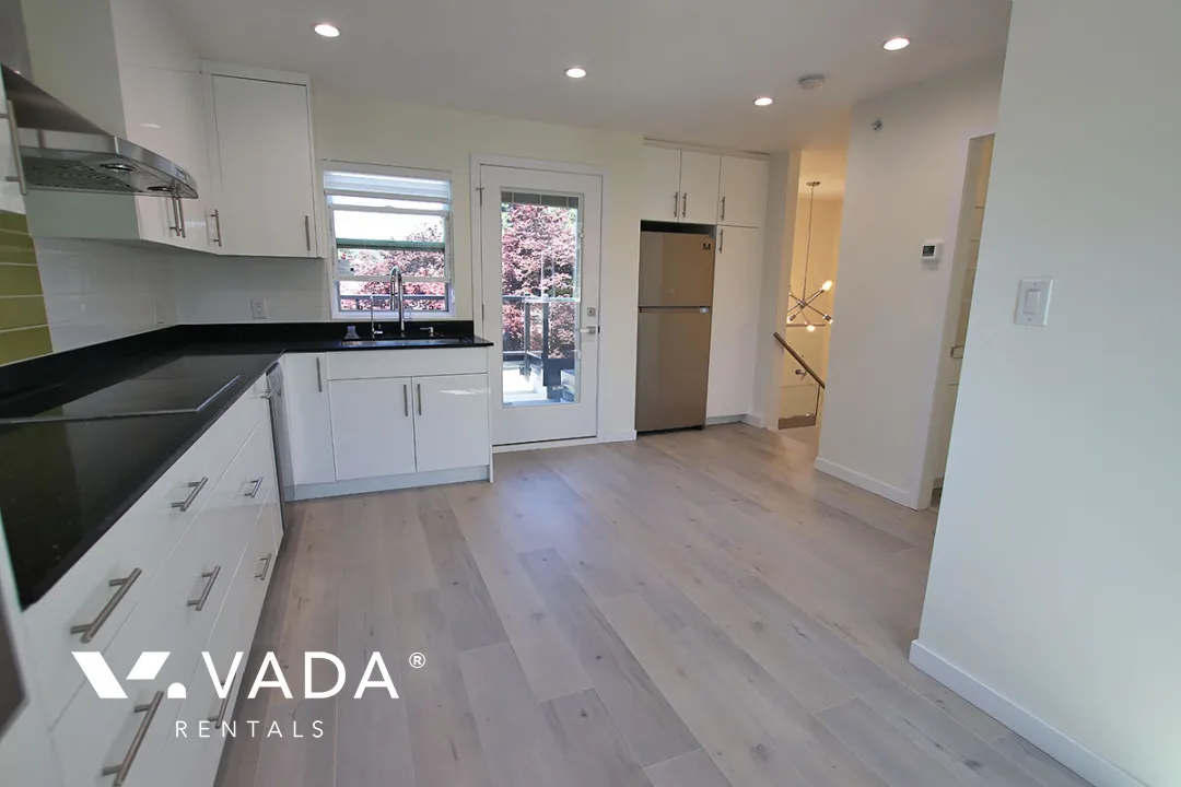 Riley Park - 1 Bedroom House (Upper Level) For Rent in Vancouver at 2 - 4674 Sophia Street, Vancouver, BC, V5V 3W3