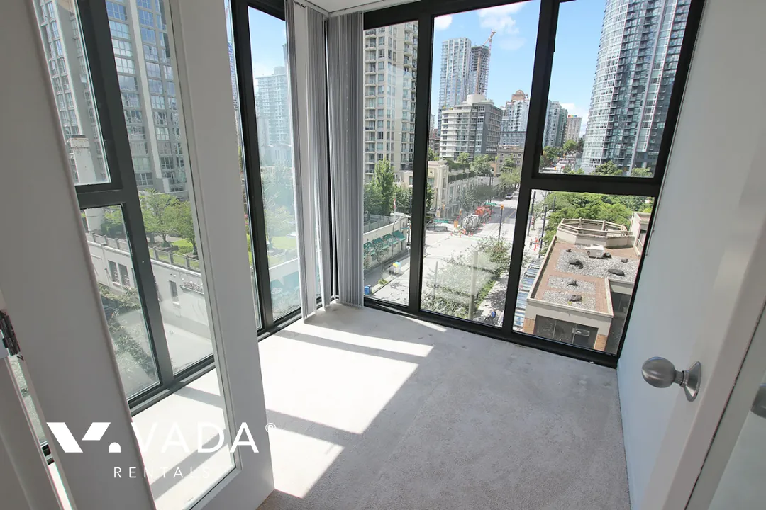City Crest in Yaletown - 1 Bedroom Apartment For Rent in Vancouver at 703 - 1155 Homer Street, Vancouver, BC, V6B 5T5
