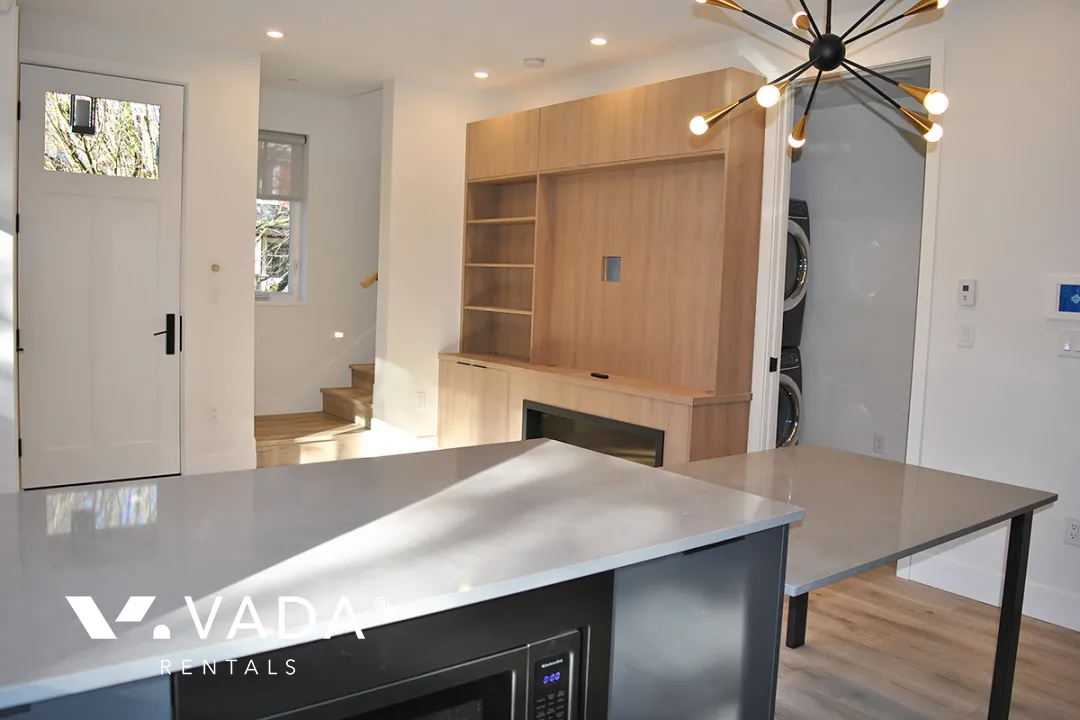 Grandview Woodland - 2 Bedroom Duplex For Rent in Vancouver at 2708 Woodland Drive, Vancouver, BC