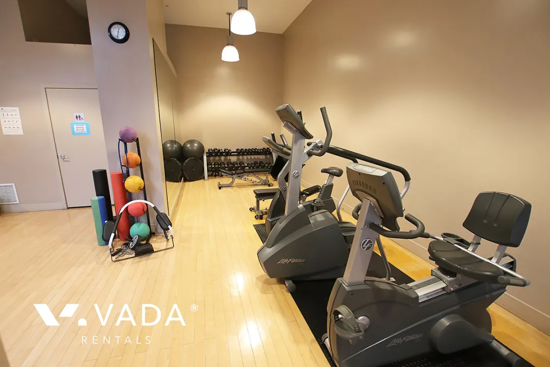 Yaletown Park in Yaletown - 1 Bedroom Apartment For Rent in Vancouver at 407 - 977 Mainland Street, Vancouver, BC