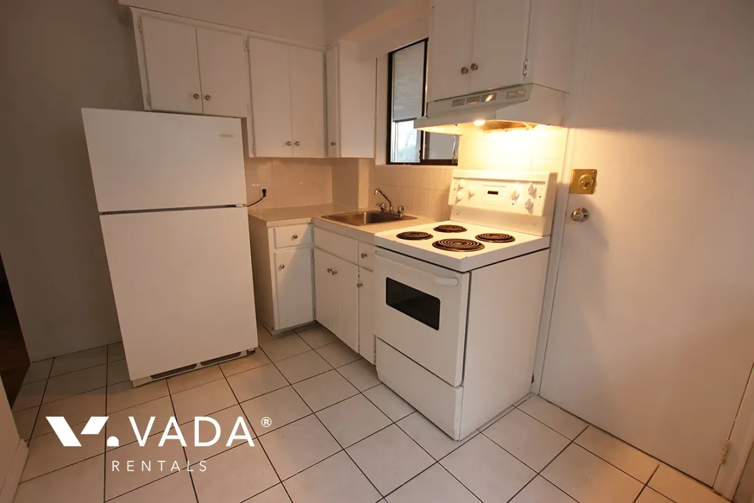 2308 Clark in Grandview Woodland - 2 Bedroom Apartment For Rent in Vancouver at 6 - 2308 Clark Drive, Vancouver, BC