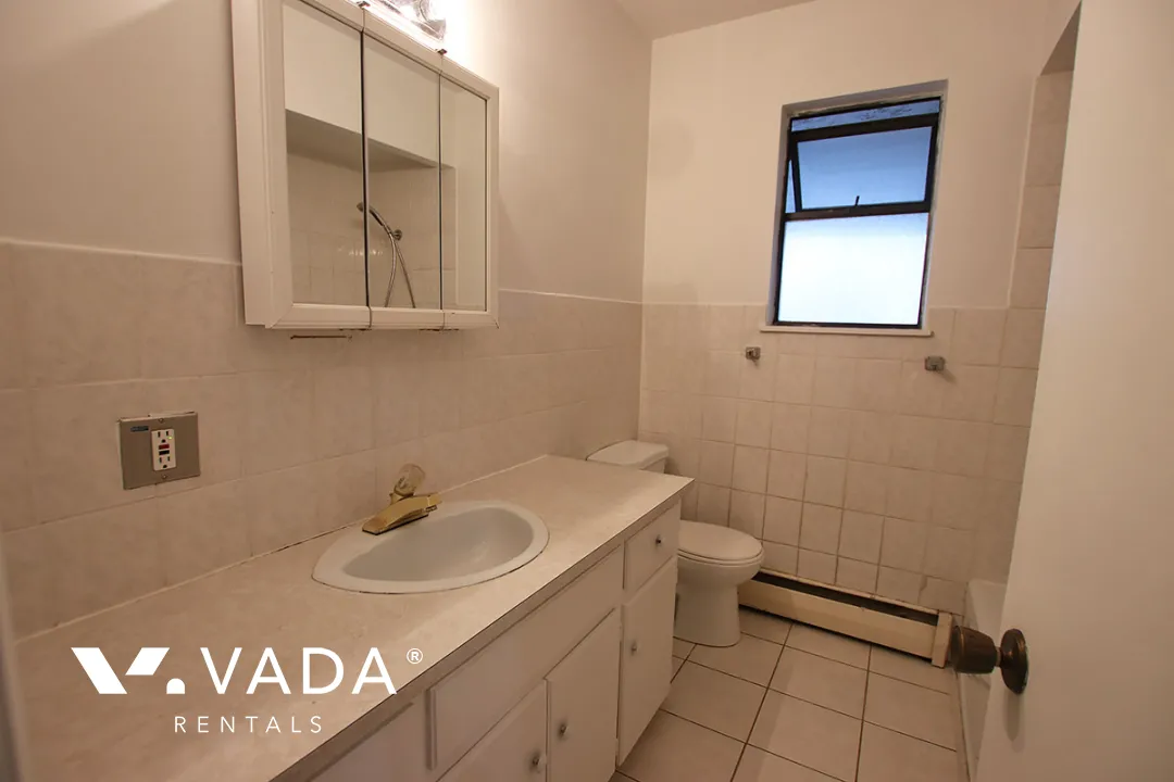 2308 Clark in Grandview Woodland - 2 Bedroom Apartment For Rent in Vancouver at 6 - 2308 Clark Drive, Vancouver, BC