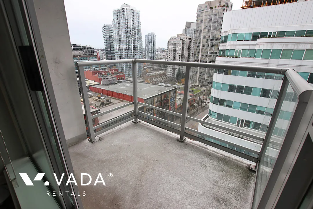 Raffles on Robson in Downtown - 1 Bedroom Apartment For Rent in Vancouver at 1007 - 821 Cambie Street, Vancouver, BC