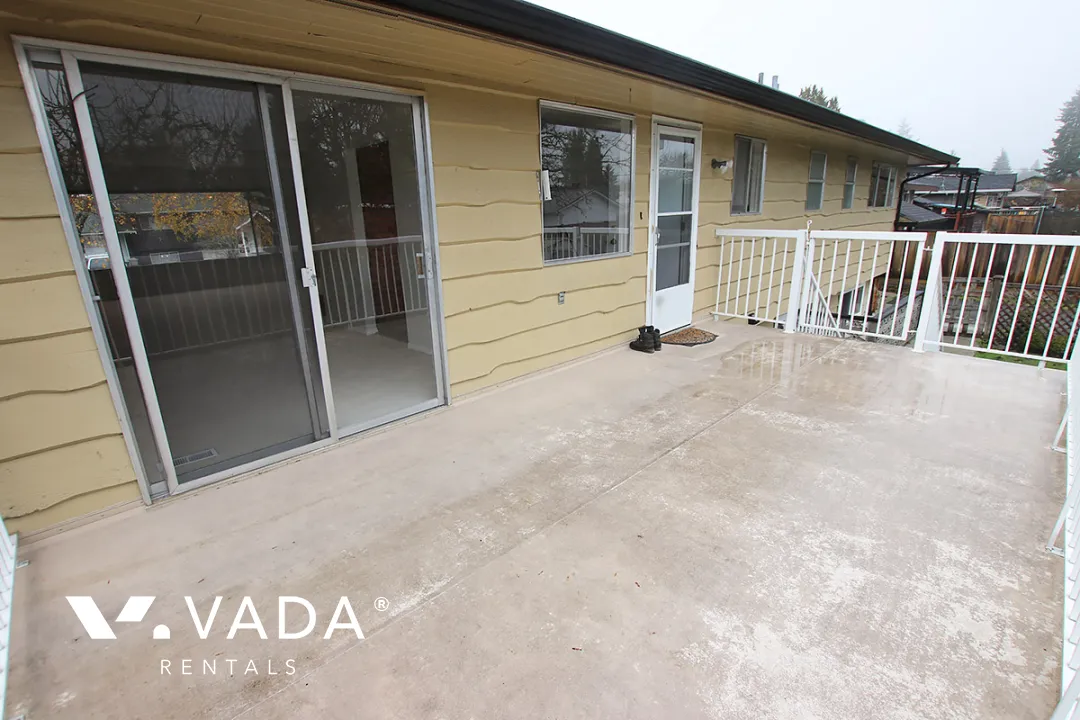 West Central in West Central - Unfurnished, Pet Friendly, 3 Bed 1.5 Bath House (Upper Level) For Rent at 11686 Holly, Maple Ridge West Central in West Central - Unfurnished, Pet Friendly, 3 Bed 1.5 Bath House (Upper Level) For Rent at 11686 Holly, Maple Ridge