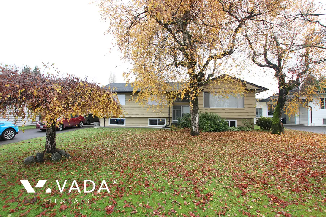 West Central in West Central - Unfurnished, Pet Friendly, 3 Bed 1.5 Bath House (Upper Level) For Rent at 11686 Holly, Maple Ridge West Central in West Central - Unfurnished, Pet Friendly, 3 Bed 1.5 Bath House (Upper Level) For Rent at 11686 Holly, Maple Ridge