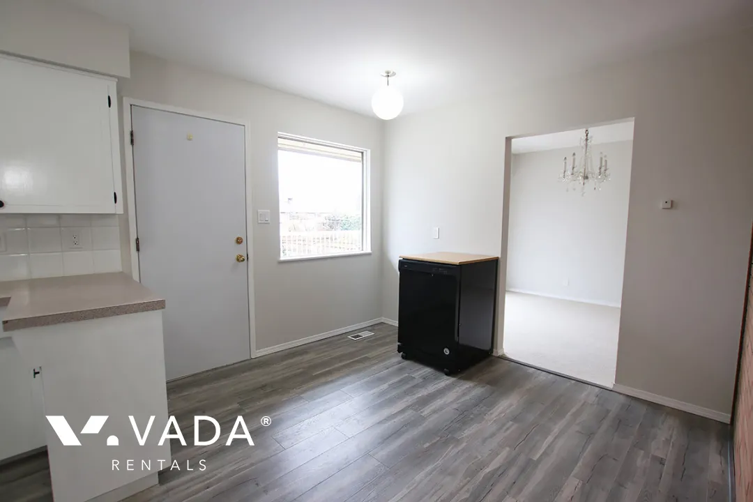 West Central in West Central - Unfurnished, Pet Friendly, 3 Bed 1.5 Bath House (Upper Level) For Rent at 11686 Holly, Maple Ridge West Central in West Central - Unfurnished, Pet Friendly, 3 Bed 1.5 Bath House (Upper Level) For Rent at 11686 Holly, Maple Ridge